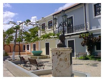 Plaza De Los Dorade�os Ilustres